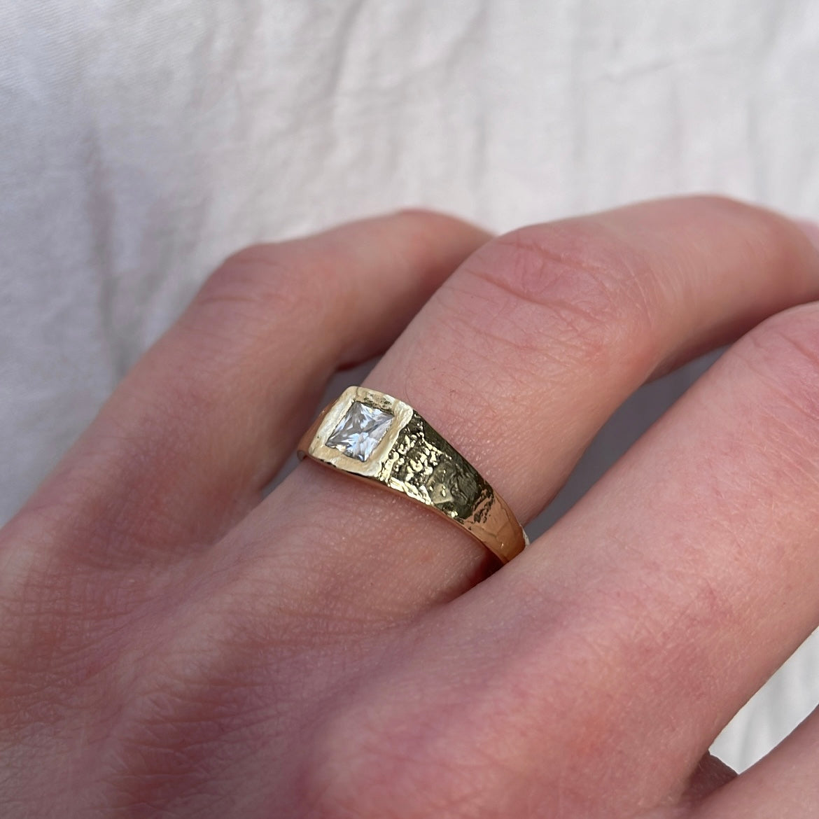 Lune Signet Ring Moissanite