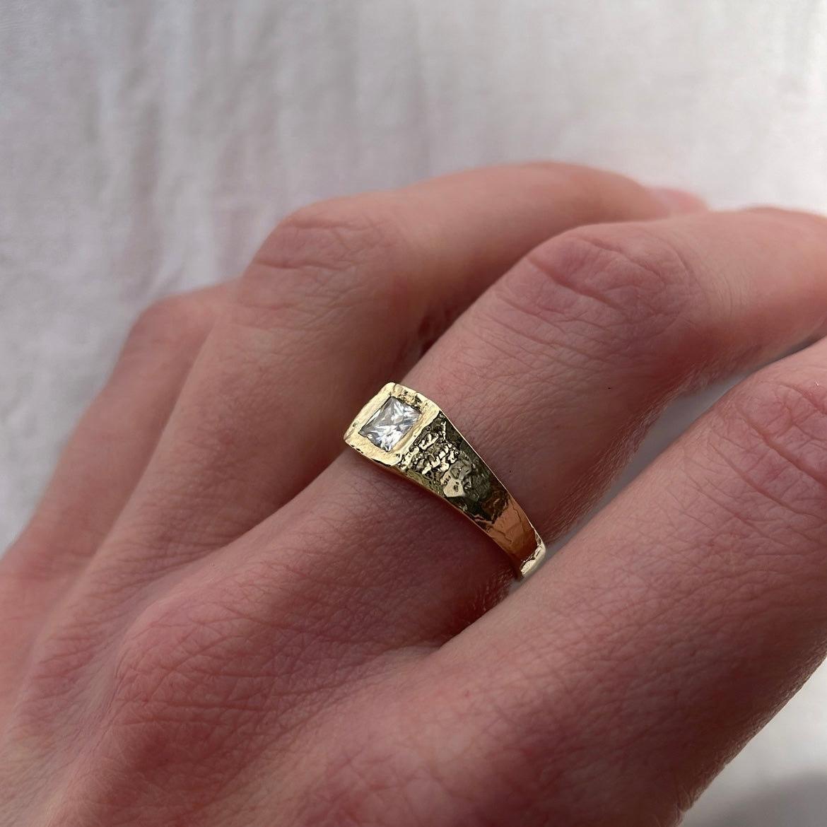 Lune Signet Ring Moissanite