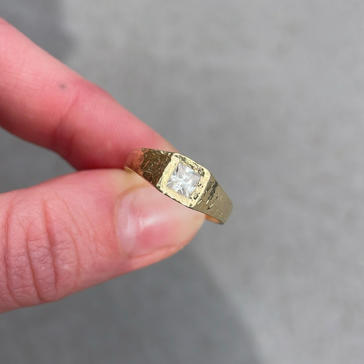 Lune Signet Ring Moissanite