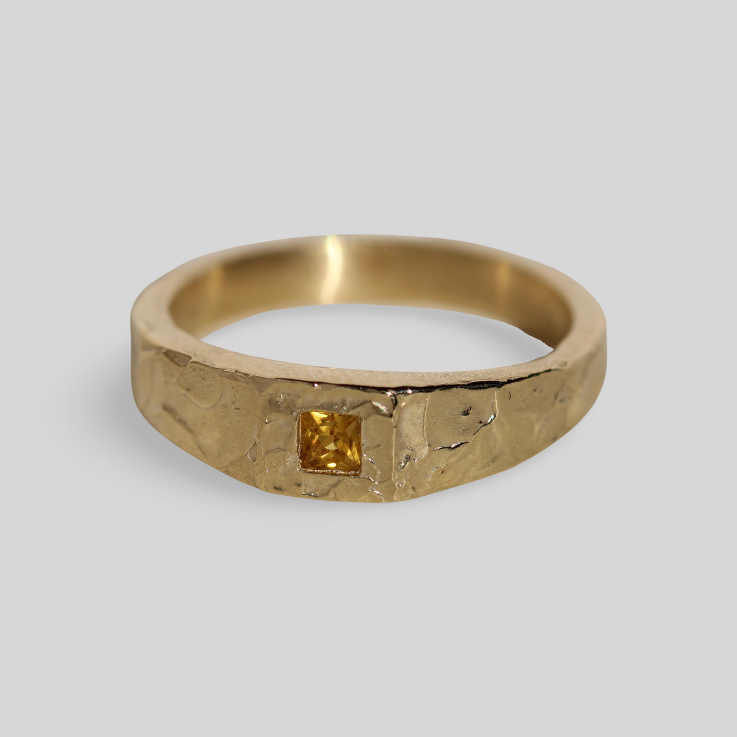 The Lune Signet Yellow