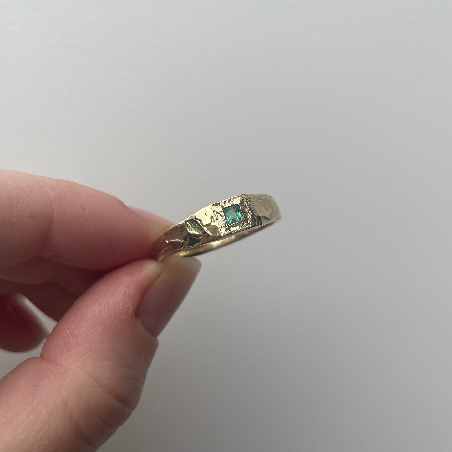 The Lune Signet Emerald (Limited)