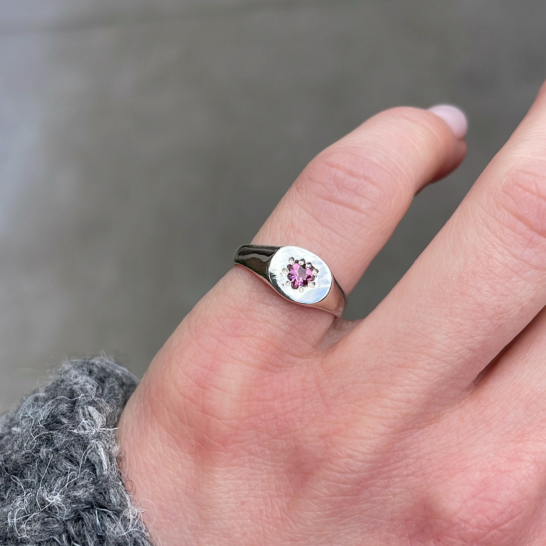 Mini Heart Signet Ring