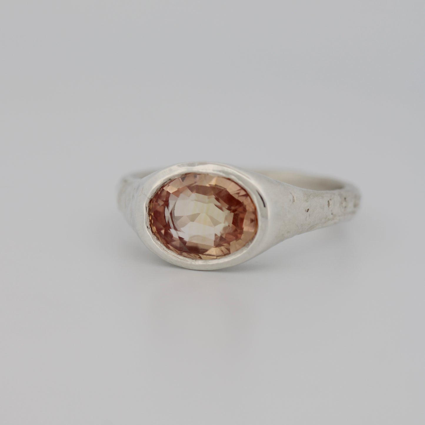The Aura Ring