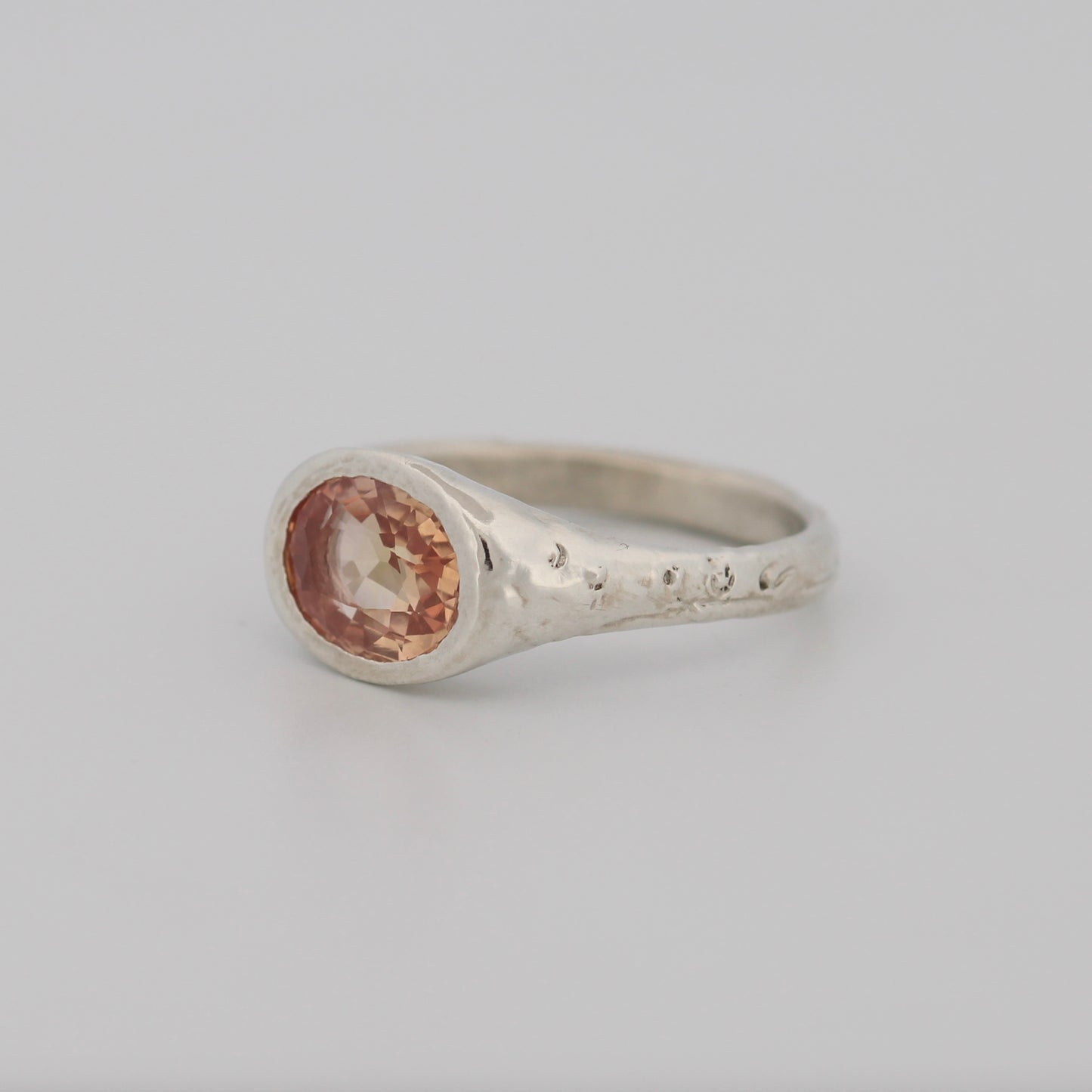 The Aura Ring