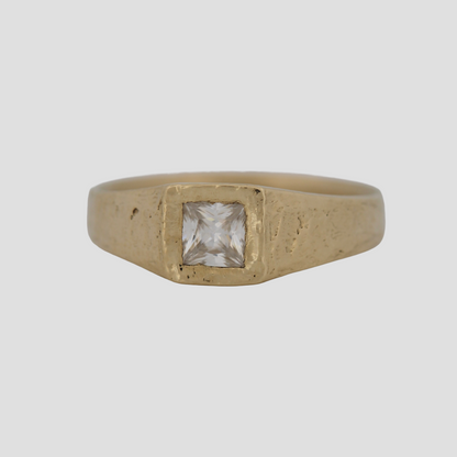 Lune Signet Ring Moissanite